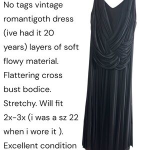 Elegant Black vintage goth romantic Women's Dress